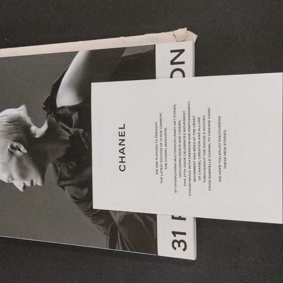 Chanel 31 Rue Cambon Fashion Magazine [2025] - Picture 4 of 5